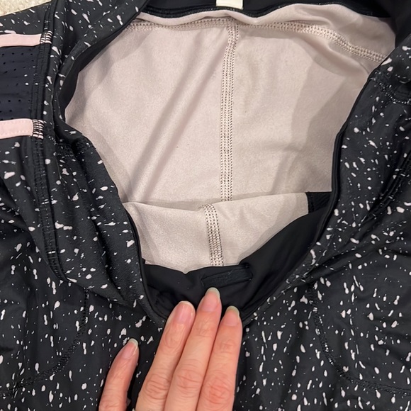 Lululemon C5 yoga Pants with Light Pink Piping  Size 4 - Picture 6 of 8